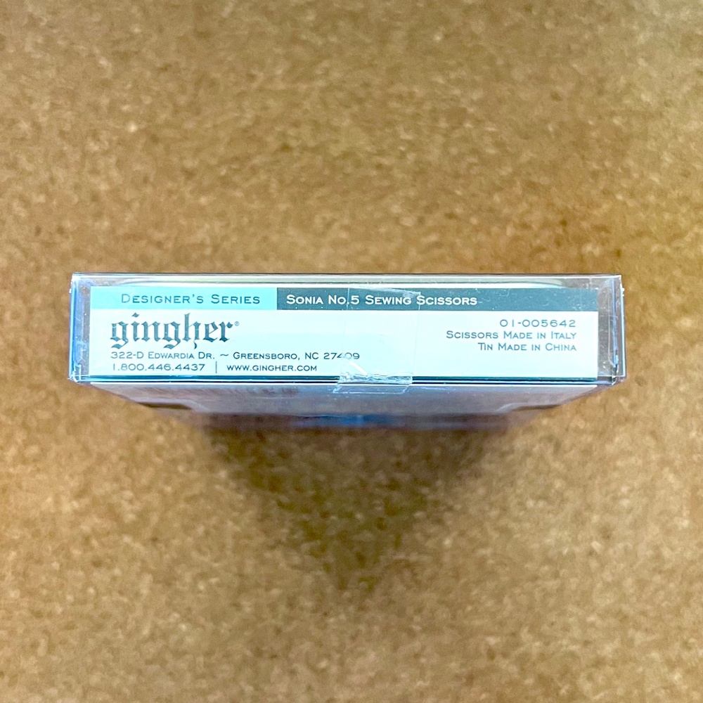 Gingher “Sonia” 5” Knife-Edge Sewing Scissors – Designer Series, NIB - Picture 3 of 3